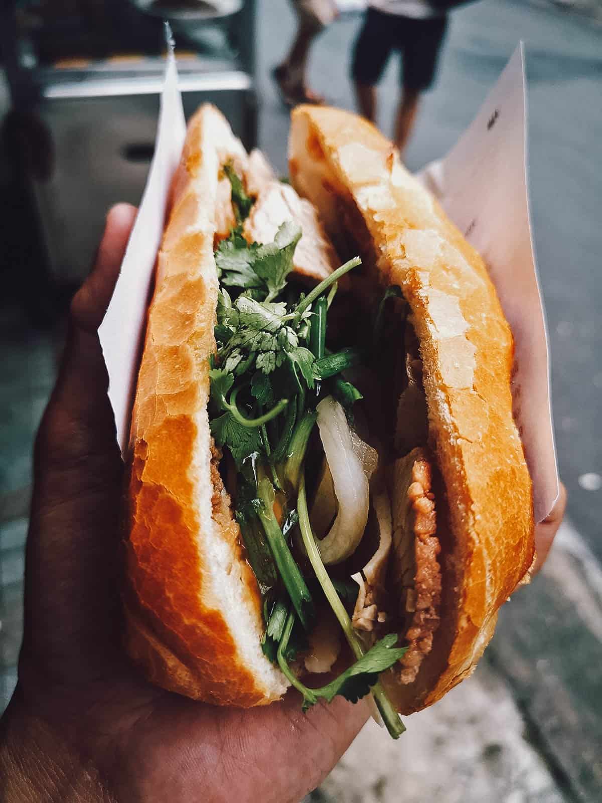Bánh Mì Bảy Hổ のバインミー
