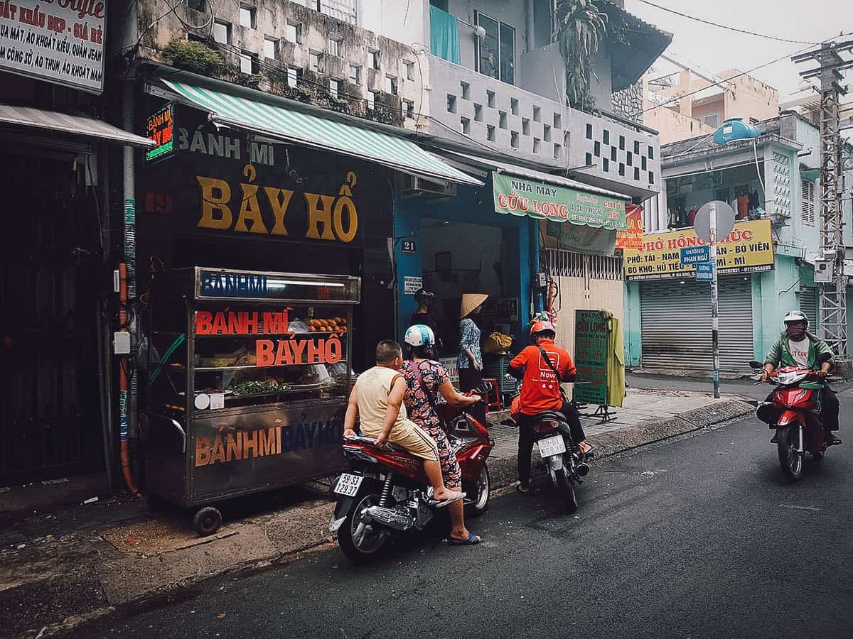 Bánh Mì Bảy Hổ の店先
