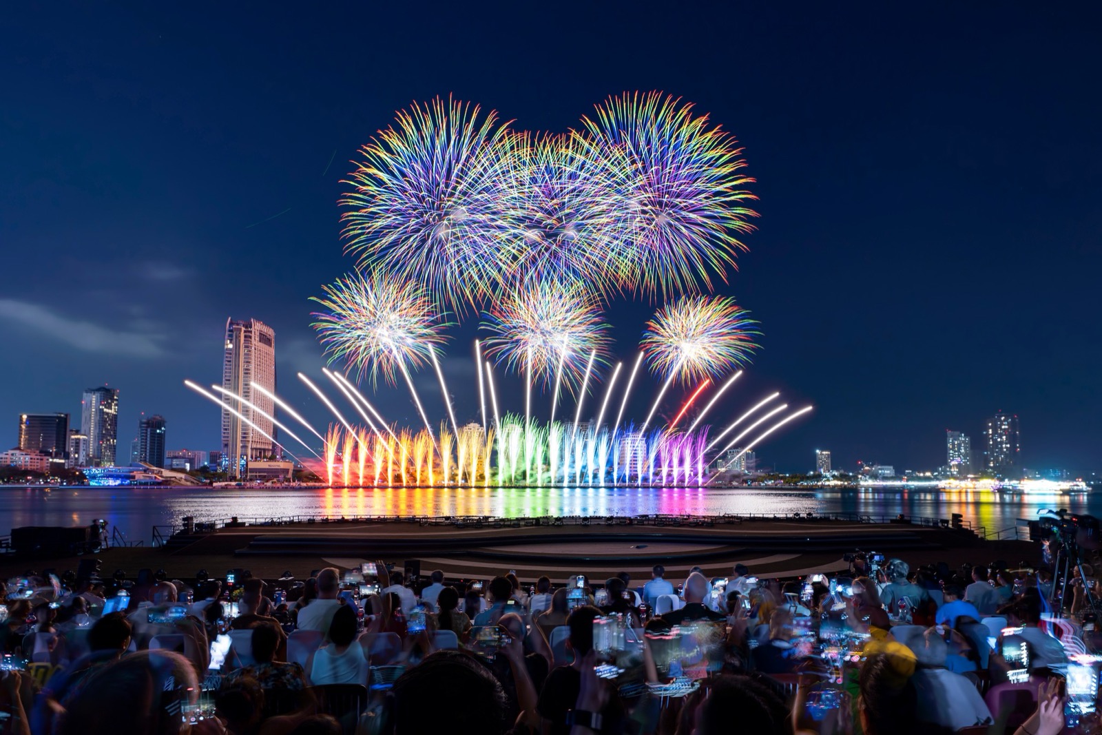 ダナン国際花火フェスティバルの花火