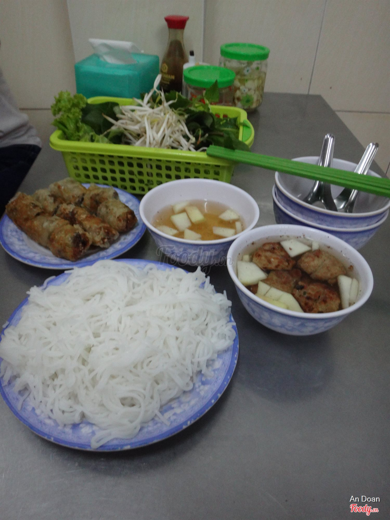 Bún bánh tôm