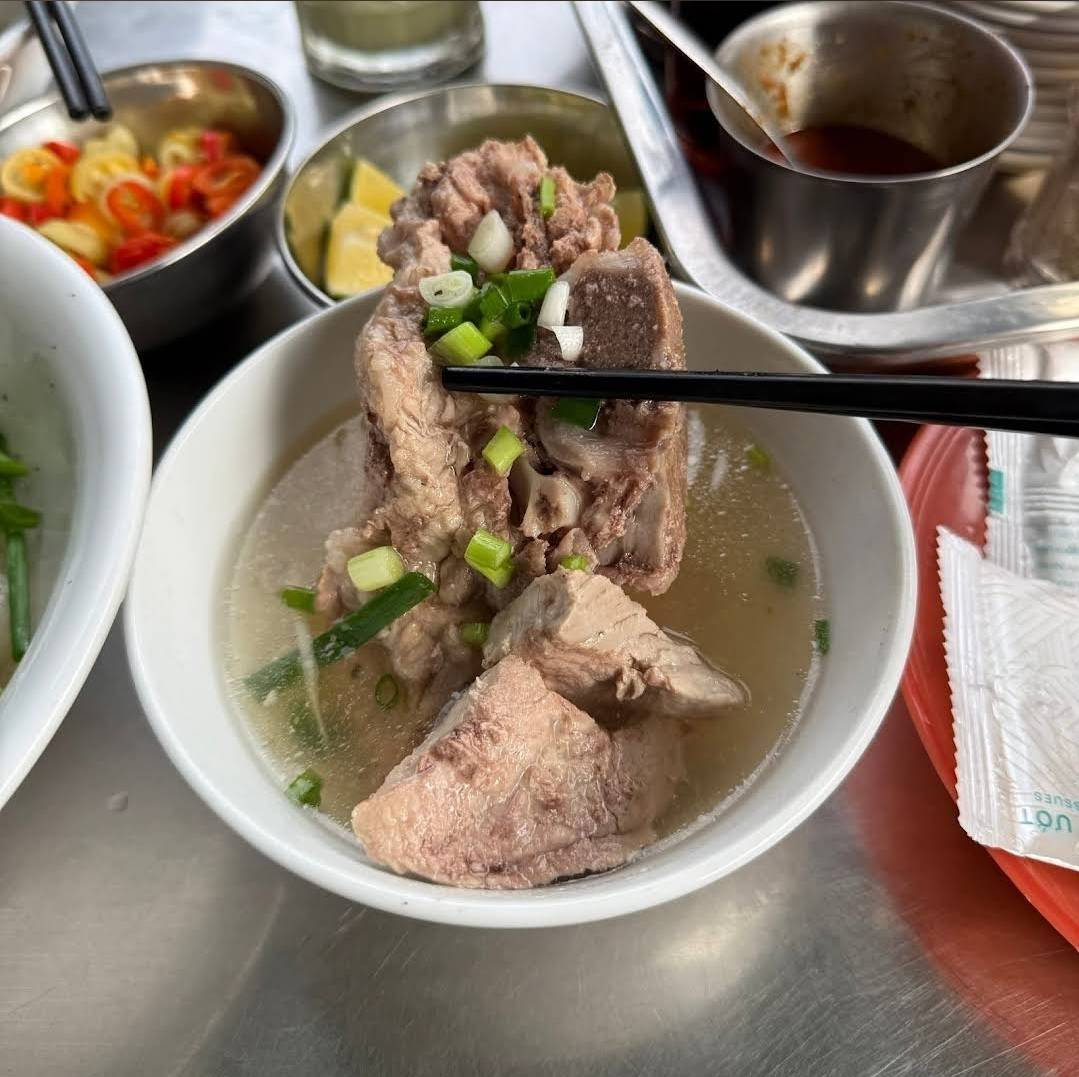 Hủ Tiếu Mì Hoành Thánh 44 のワンタン